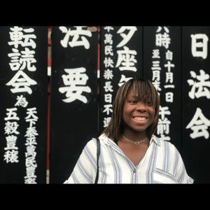 Meet your Posher, Gloria